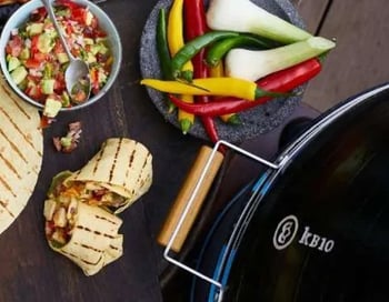 Kamado B10 aus Ton - maet black – Aroma & Genuss